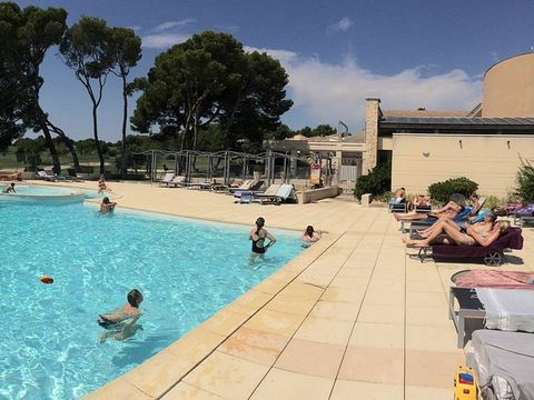 Madame Vacances - Résidence Provence Country Club - Camping Vaucluse - Image N°2